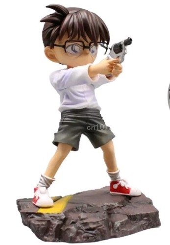 Detective conan action figure - detective,